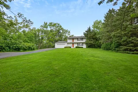 s30w30156 Sunset, Genesee, WI 53189