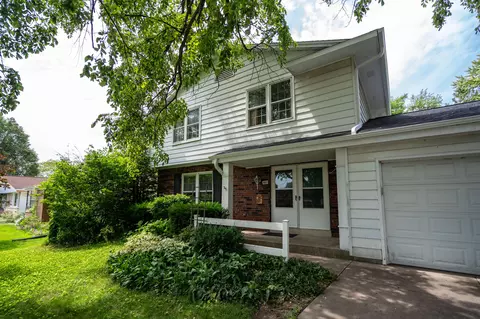 2023 N 115th, Wauwatosa, WI 53226