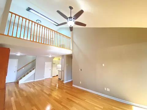 2025 E Greenwich #313, Milwaukee, WI 53211