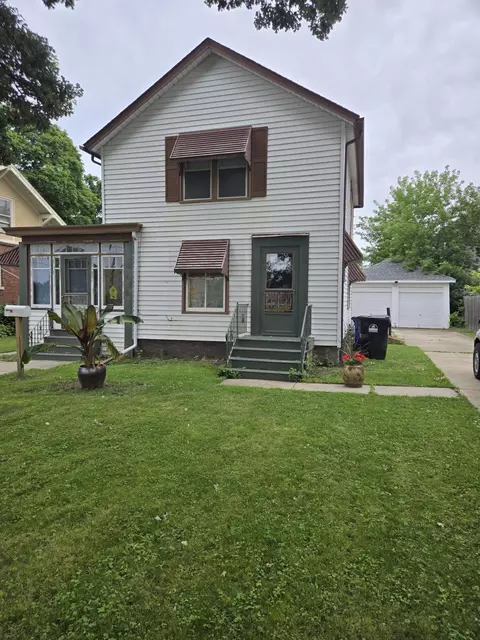 2021 W High, Racine, WI 53404