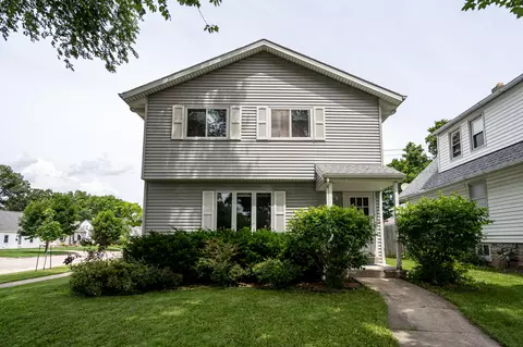 9838 W Cleveland, West Allis, WI 53227