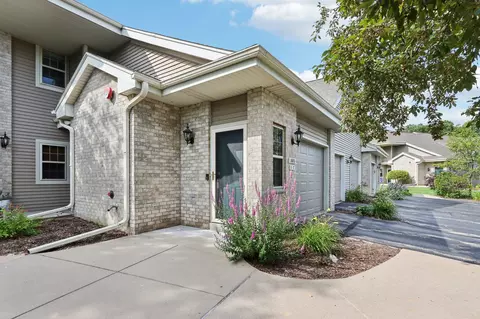 18575 Emerald #C, Brookfield, WI 53045