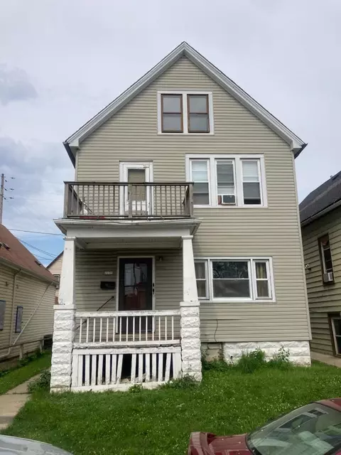 2173 S 5th #2173A, Milwaukee, WI 53207