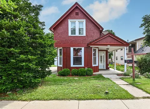4388 S Howell, Milwaukee, WI 53207