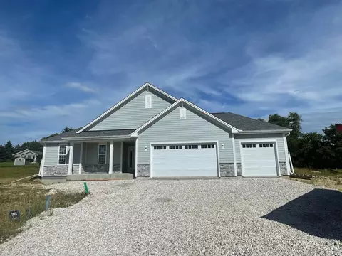 w193n4914 Tea Tree, Menomonee Falls, WI 53051