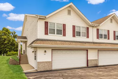 211 Nicholson, South Milwaukee, WI 53172