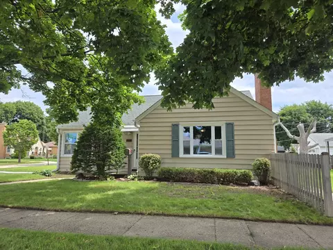 7433 20th, Kenosha, WI 53143