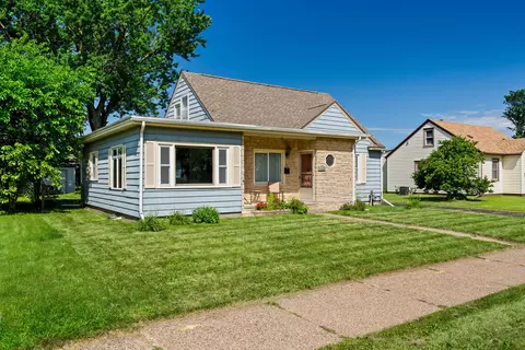 1920 Losey, La Crosse, WI 54601