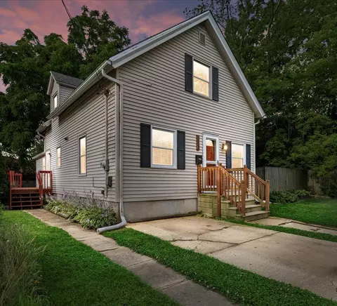 1023 43rd, Kenosha, WI 53140