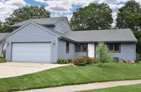 617 Brasted, Waukesha, WI 53186