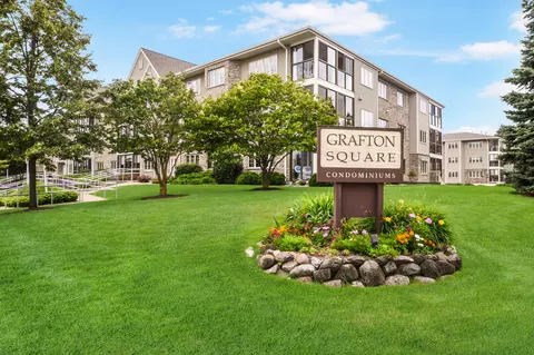 2127 1st, Grafton, WI 53024