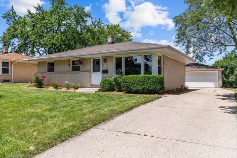 n84w15012 Menomonee, Menomonee Falls, WI 53051