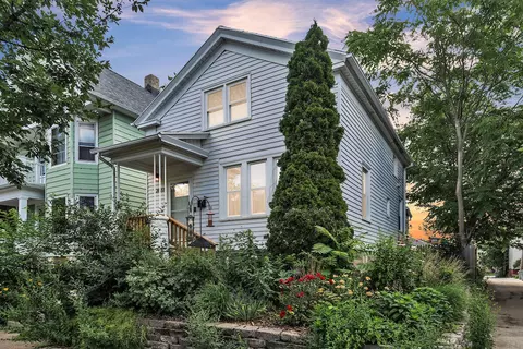 2620 N Fratney, Milwaukee, WI 53212