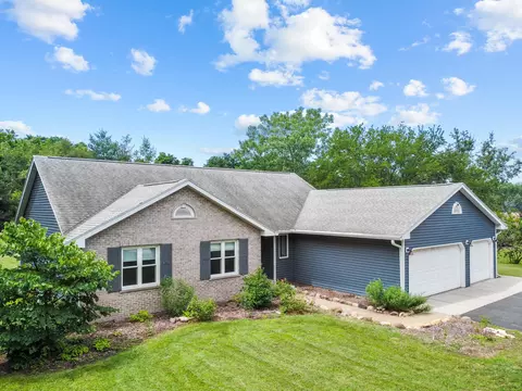 11830 333rd, Randall, WI 53181