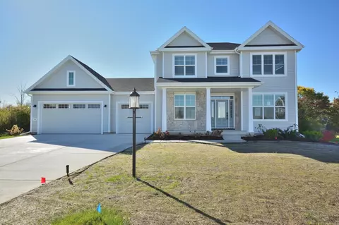 7555 S 50th, Franklin, WI 53132