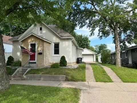 1919 13th, La Crosse, WI 54601