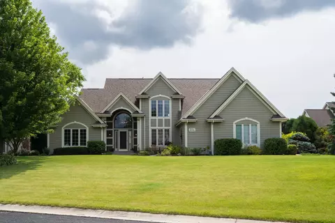 w134n6794 Wild Rose, Menomonee Falls, WI 53051