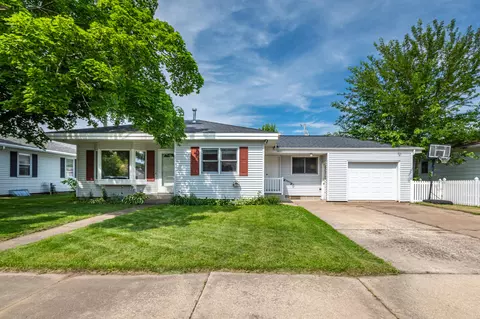 3052 23rd, La Crosse, WI 54601
