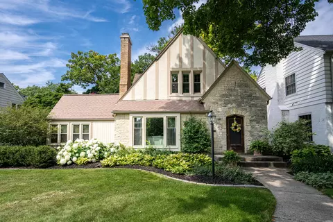 6115 N Kent, Whitefish Bay, WI 53217