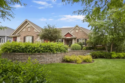n48w18398 Green Crane, Menomonee Falls, WI 53051