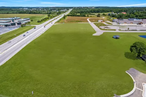 Lt2 Lawnsdale, Waukesha, WI 53189