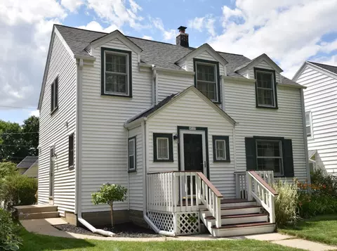 4537 N Morris, Shorewood, WI 53211