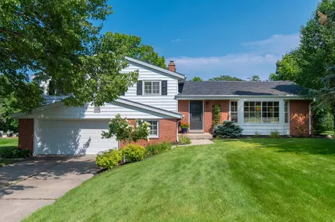 1460 Fairhaven, Elm Grove, WI 53122