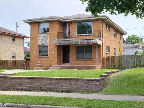 1711 W Bolivar #1713, Milwaukee, WI 53221