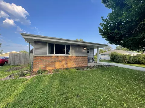 6913 Surrey, Racine, WI 53402