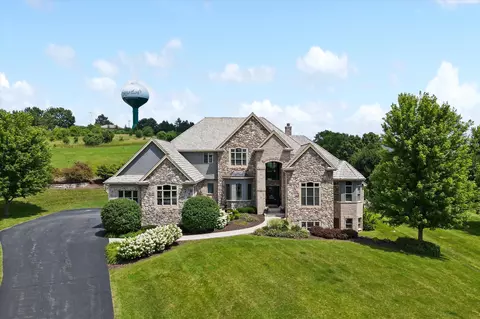 1002 Cypress, Hartland, WI 53029