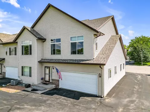736 Cherokee #9, Lake Mills, WI 53551