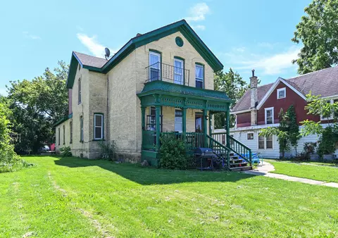 305 S 2nd, Watertown, WI 53094