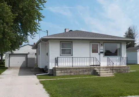3728 W Marshall, Manitowoc, WI 54220
