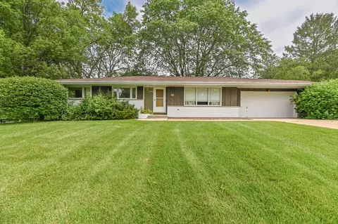 5880 Fleming, Greendale, WI 53129