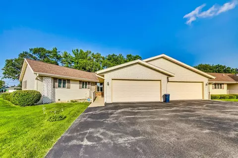 605 Westbury #1, Delavan, WI 53115