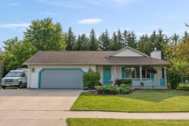 712 N 8th, Oostburg, WI 53070
