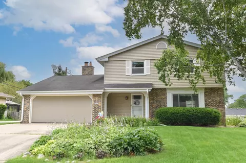 w174n8492 Schneider, Menomonee Falls, WI 53051