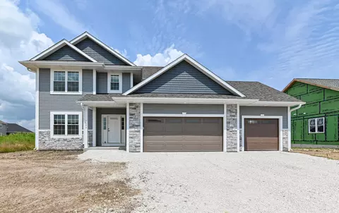 1593 Switchgrass, Oconomowoc, WI 53066