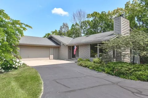 w291s2714 Cambrian, Genesee, WI 53188