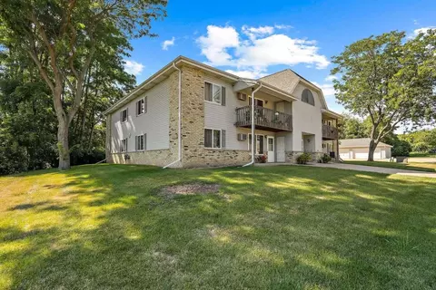 26602 Lilac #11, Norway, WI 53185