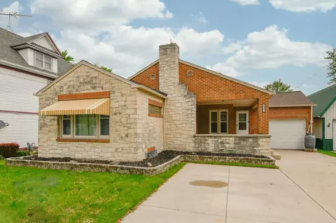 231 S Liberty, Valders, WI 54245