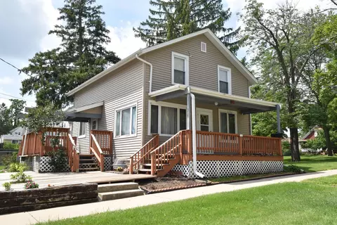 725 Poplar, West Bend, WI 53095
