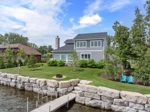 3798 Rileys Pt, Gardner, WI 54235