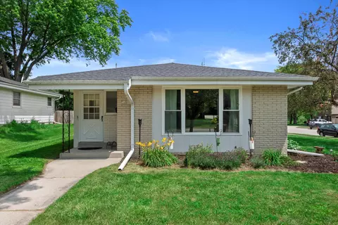 768 7th, Grafton, WI 53024