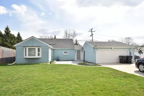 3413 W Ramsey, Greenfield, WI 53221