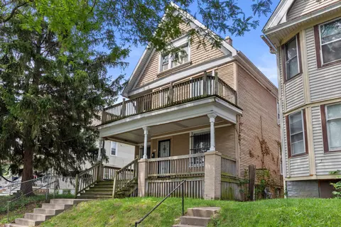 2413 N 33rd, Milwaukee, WI 53210