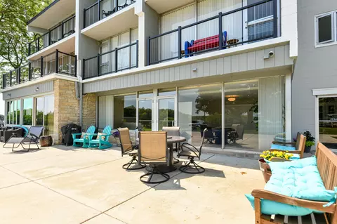 3405 S Browns Lk #41, Burlington, WI 53105