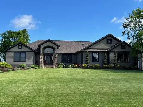 3834 Davidson, Manitowoc, WI 54220
