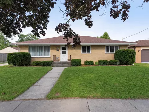 1224 S 24th, Manitowoc, WI 54220