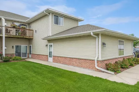 330 Brookside #1005, Mayville, WI 53050